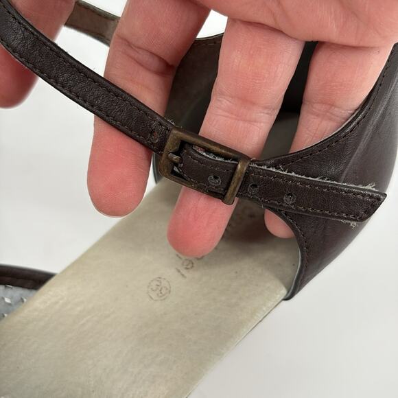 Eric Michael Womens Brown Platform Clogs Ankle Strap Laser Cut Leather Size 39 - Picture 5 of 15